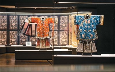 利鸿网 领略马面裙的古韵今风